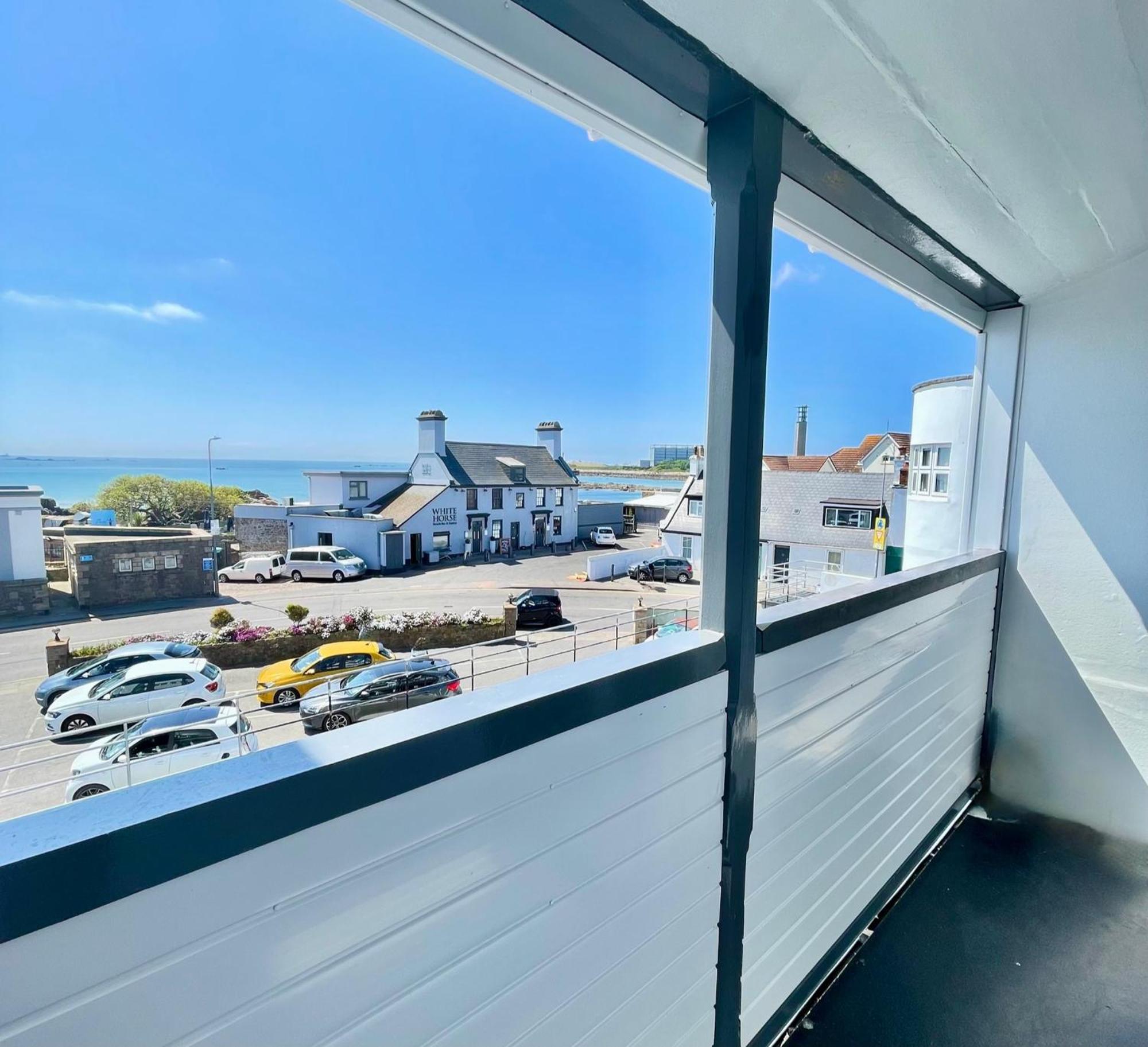 Hotel De Normandie Saint Helier Room photo